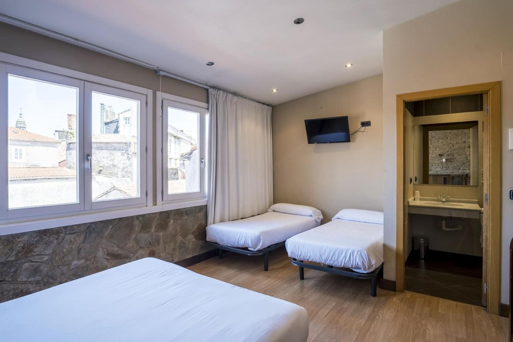 Hotel Alda Avenida سانتياغو دي كومبوستيلا المظهر الخارجي الصورة