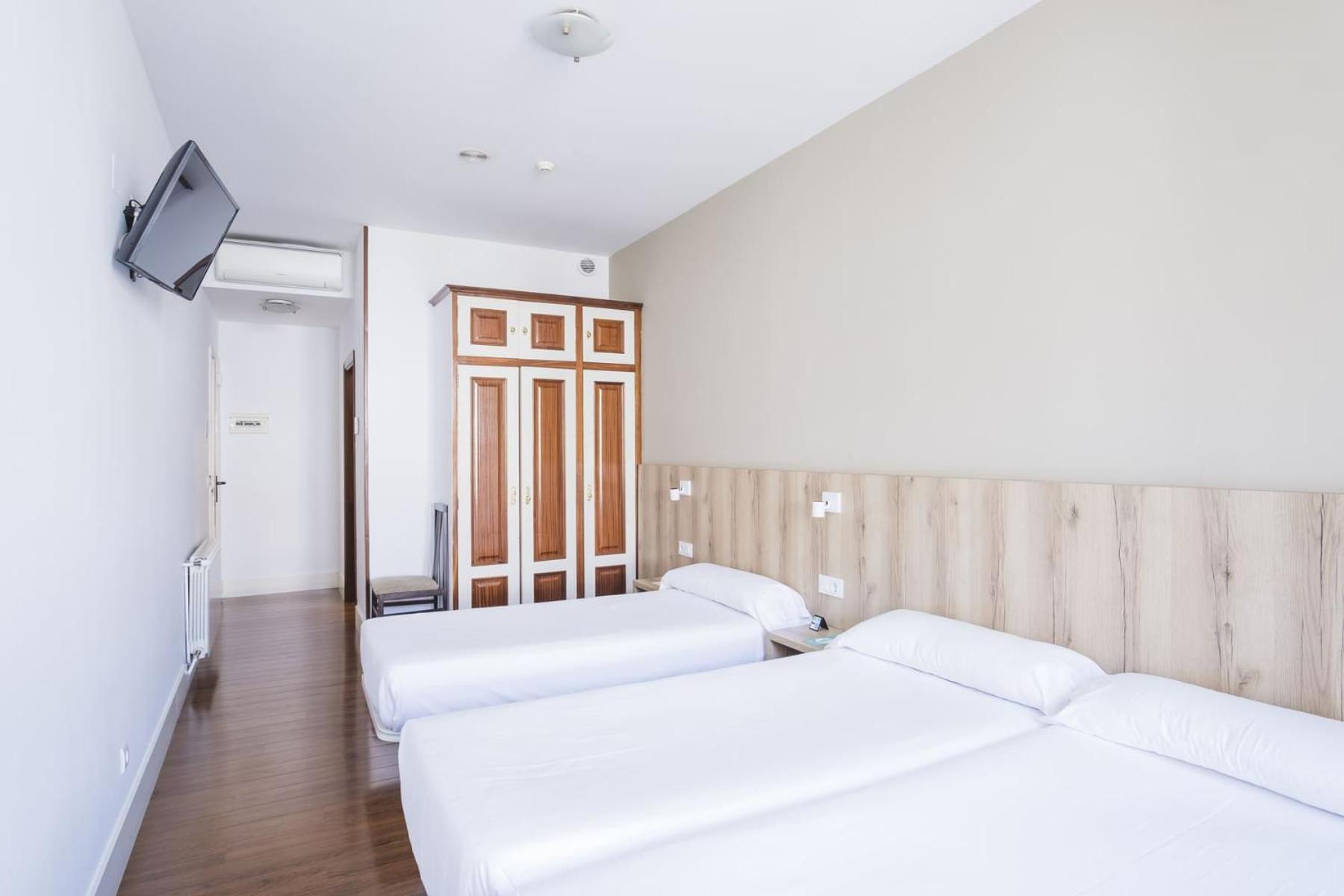 Hotel Alda Avenida سانتياغو دي كومبوستيلا المظهر الخارجي الصورة