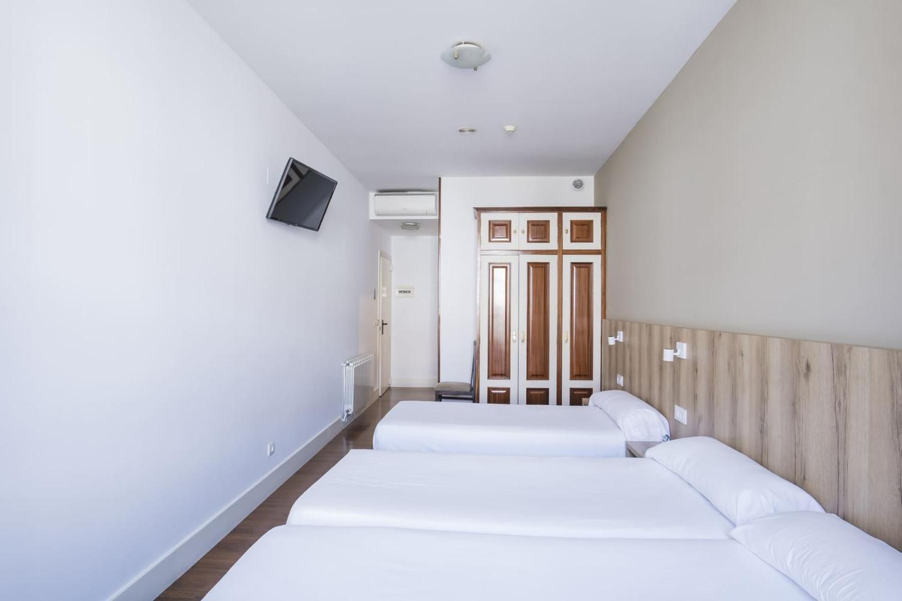 Hotel Alda Avenida سانتياغو دي كومبوستيلا المظهر الخارجي الصورة